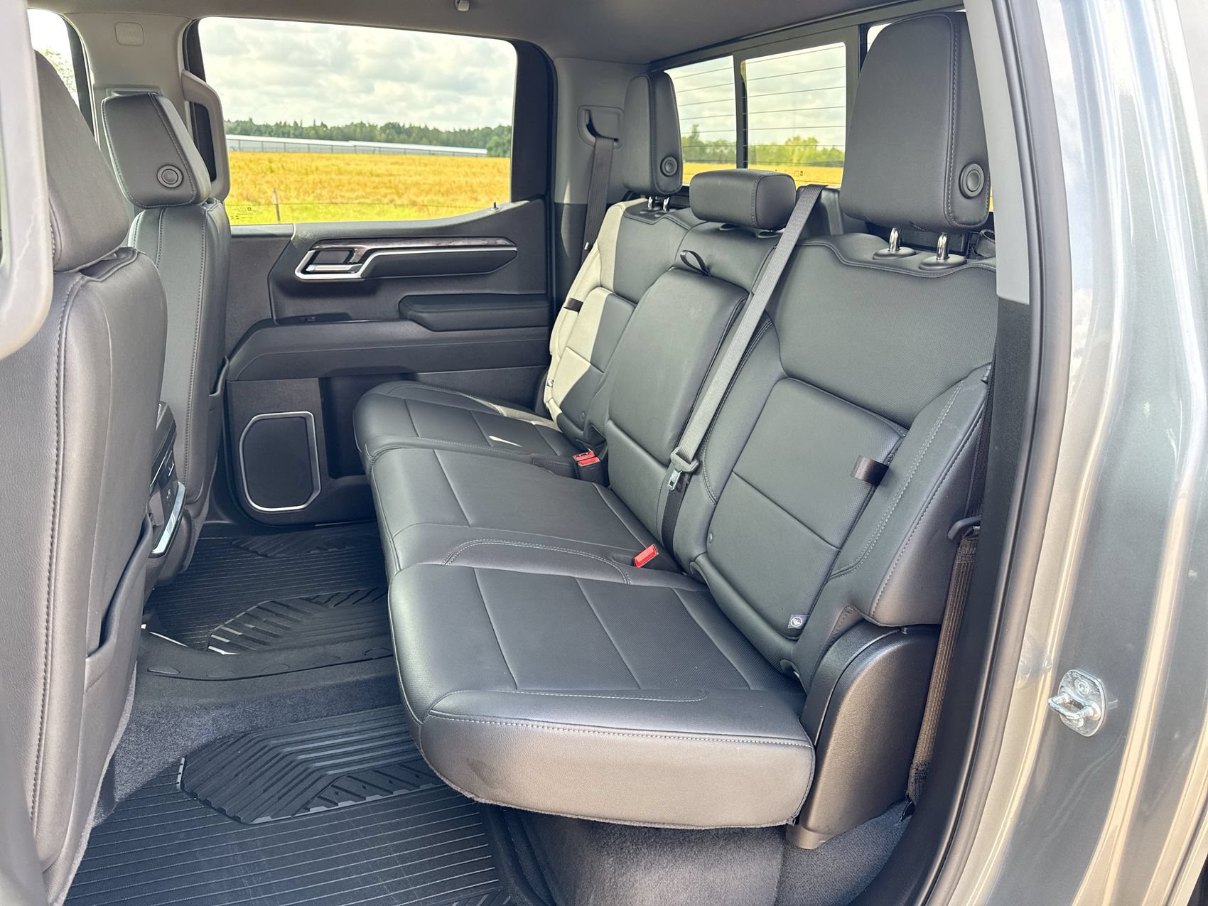 Used 2026 Chevrolet Silverado 1500 LTZ AWD/4WD image 22