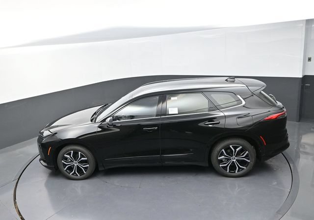 Certified 2025 Toyota Crown Signia AWD/4WD image 25
