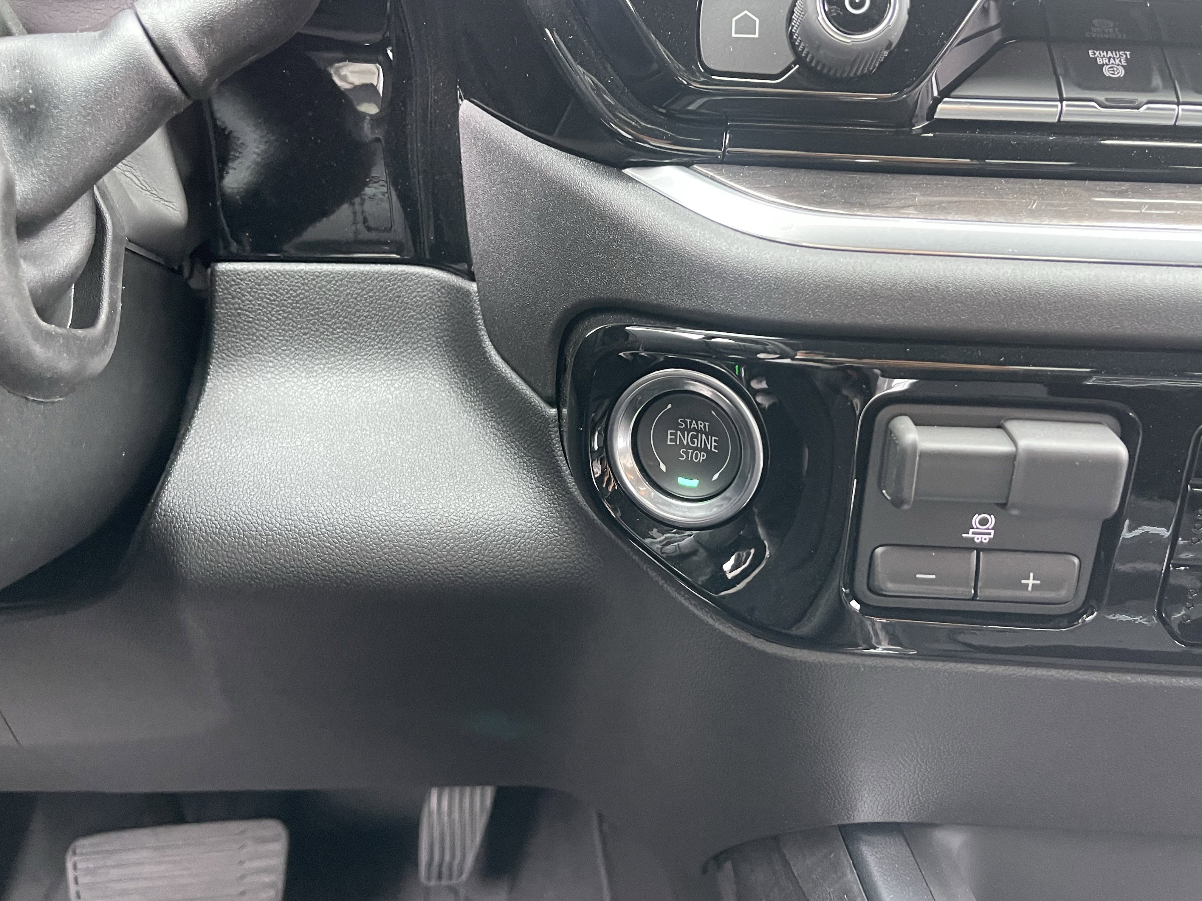 New 2026 Chevrolet Silverado 2500 LTZ w/ LTZ Premium Package image 26