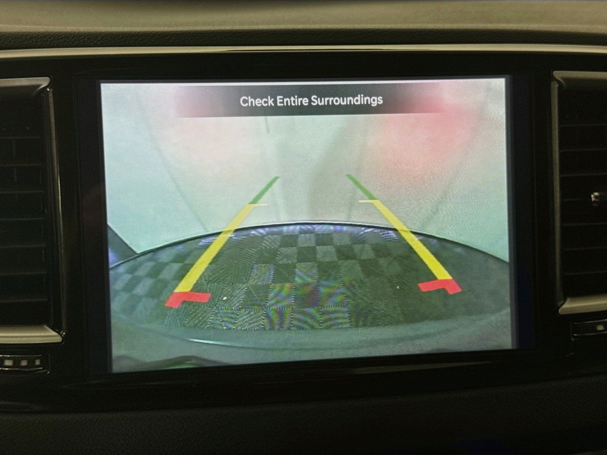 Used 2023 Chrysler Pacifica Touring-L FWD image 19