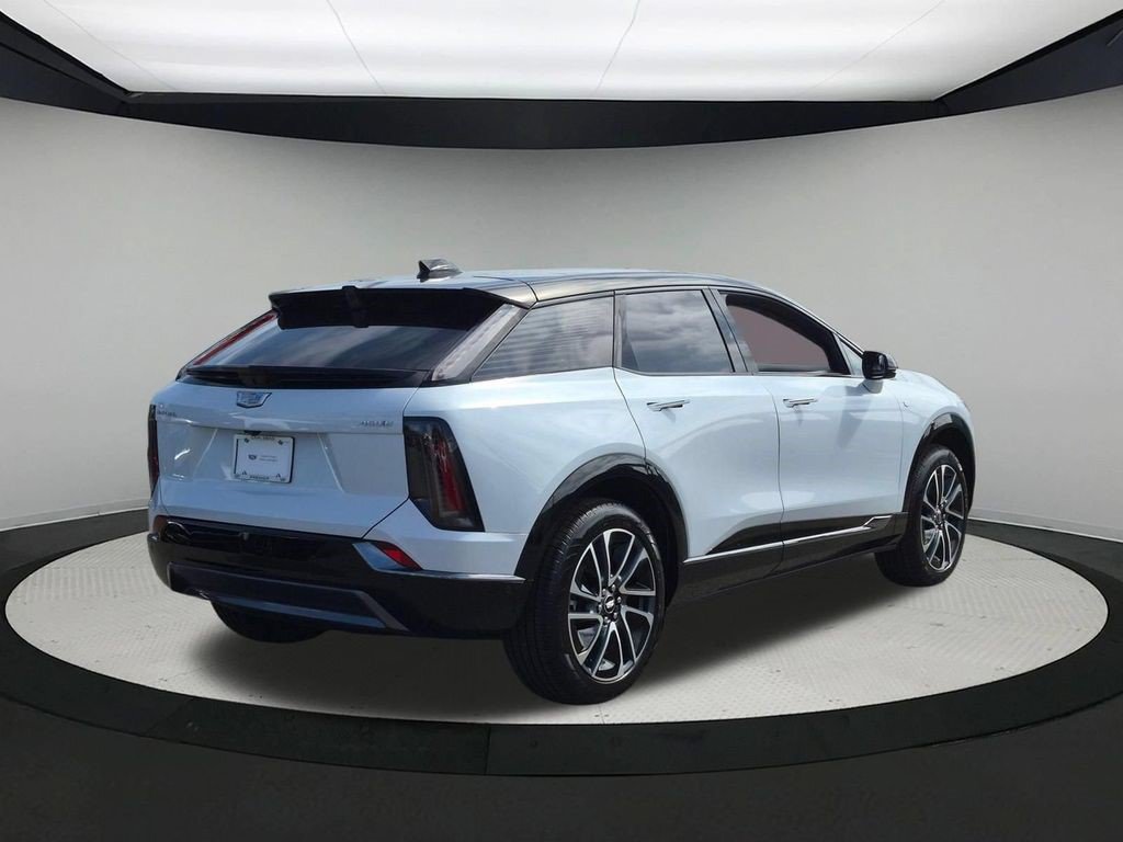 Certified 2026 Cadillac Optiq Sport 1 RWD image 5