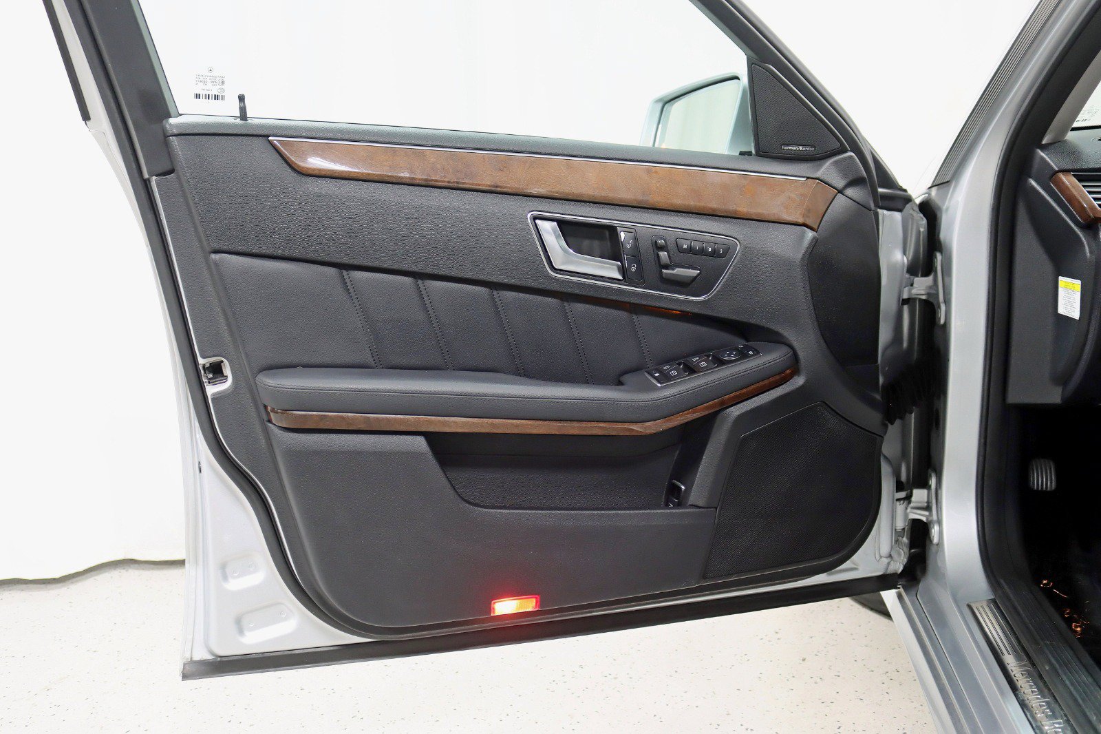 Used 2013 Mercedes-Benz E 350 4MATIC Wagon image 31