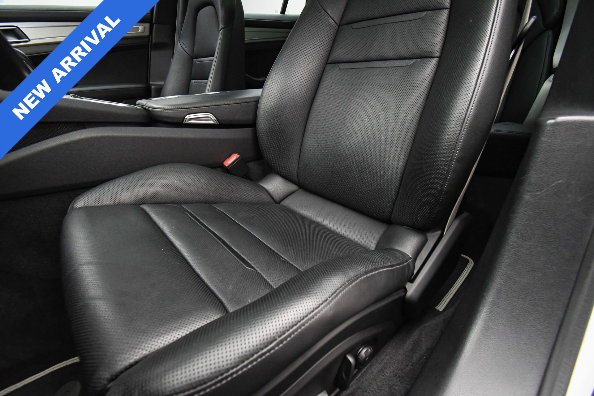 Used 2022 Porsche Panamera Platinum Edition image 51