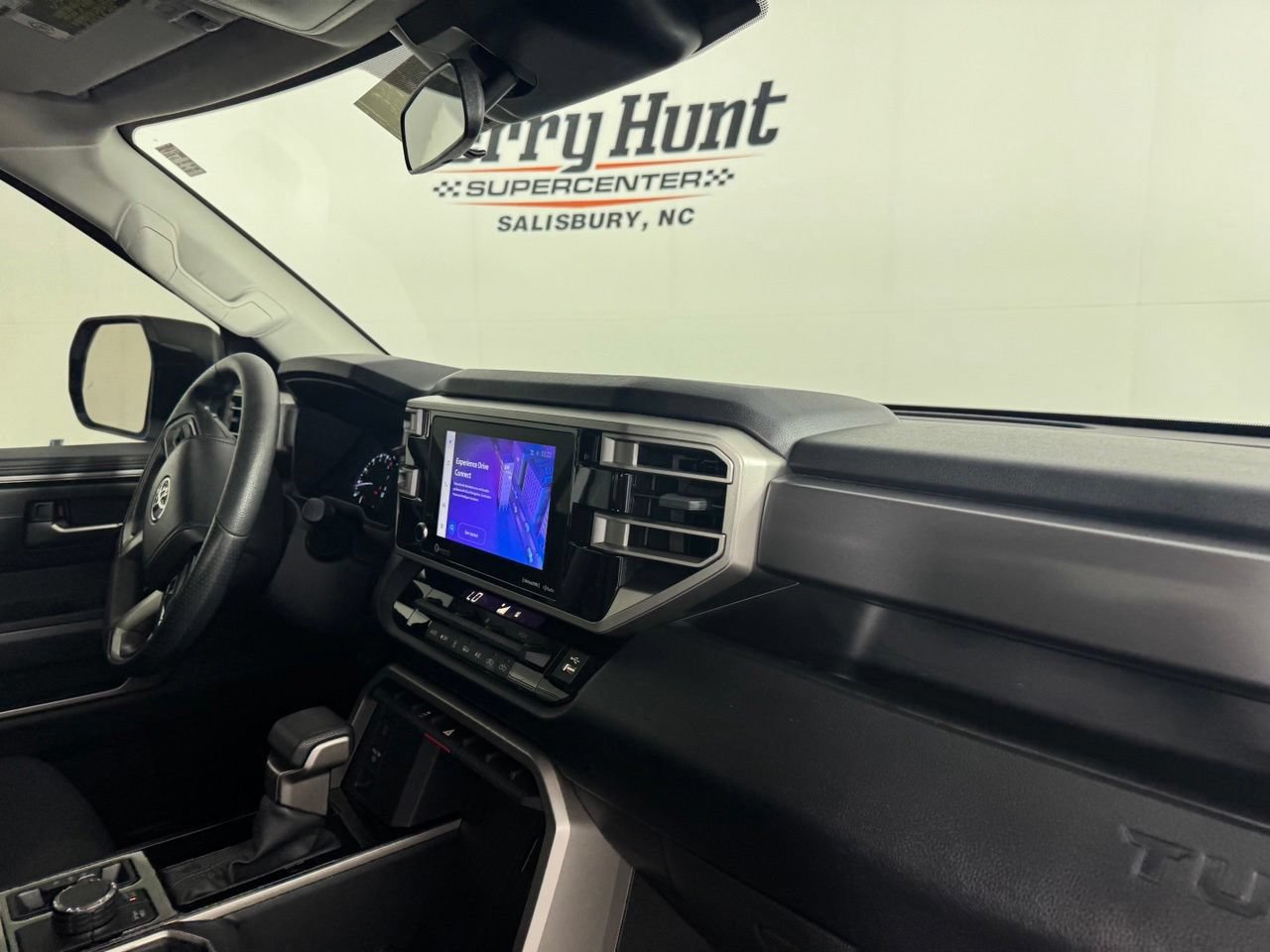 Used 2023 Toyota Tundra SR5 w/ SR5 Convenience Package AWD/4WD image 32