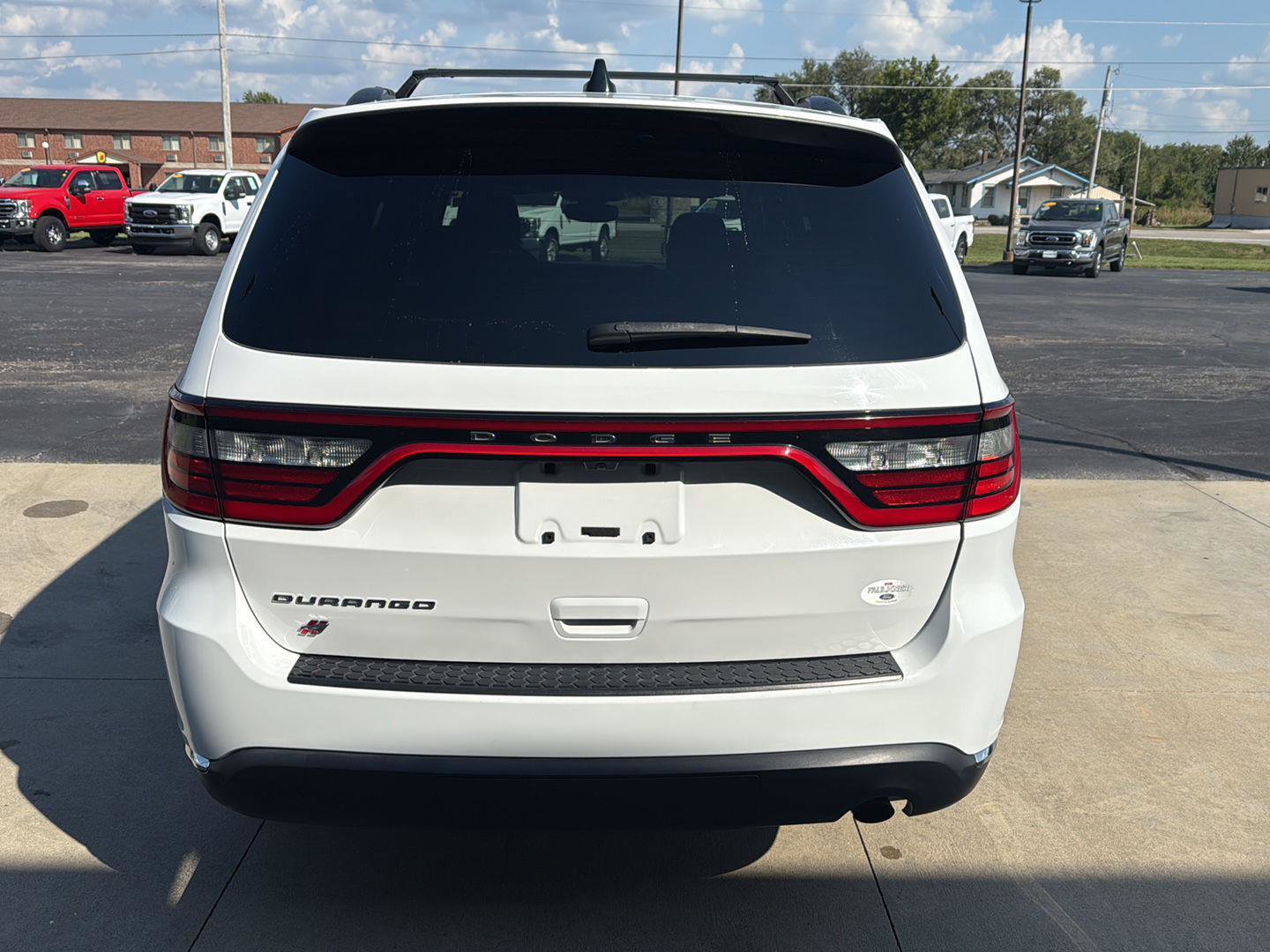 Used 2023 Dodge Durango SXT image 5