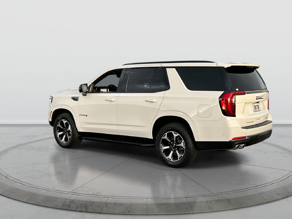 Used 2026 GMC Yukon AT4 AWD/4WD image 6