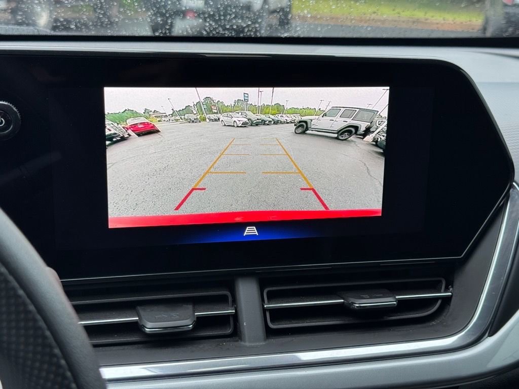 Used 2024 Chevrolet Trax LT image 23