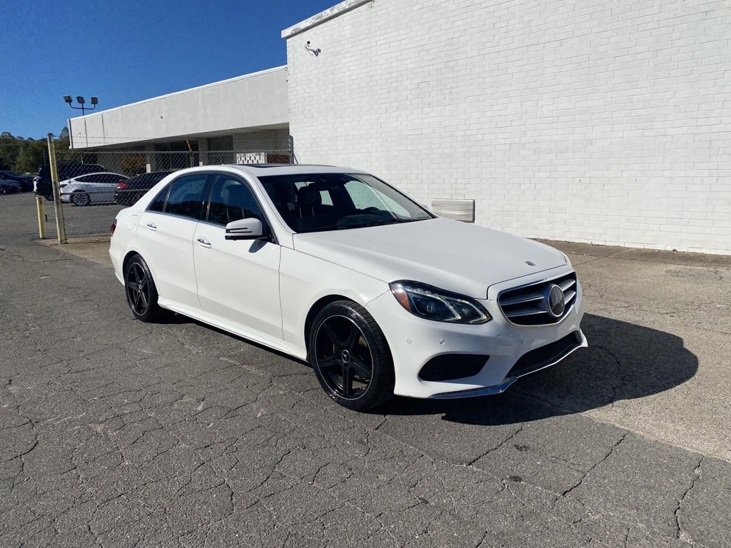 Used 2014 Mercedes-Benz E 250 BlueTEC Sedan image 8