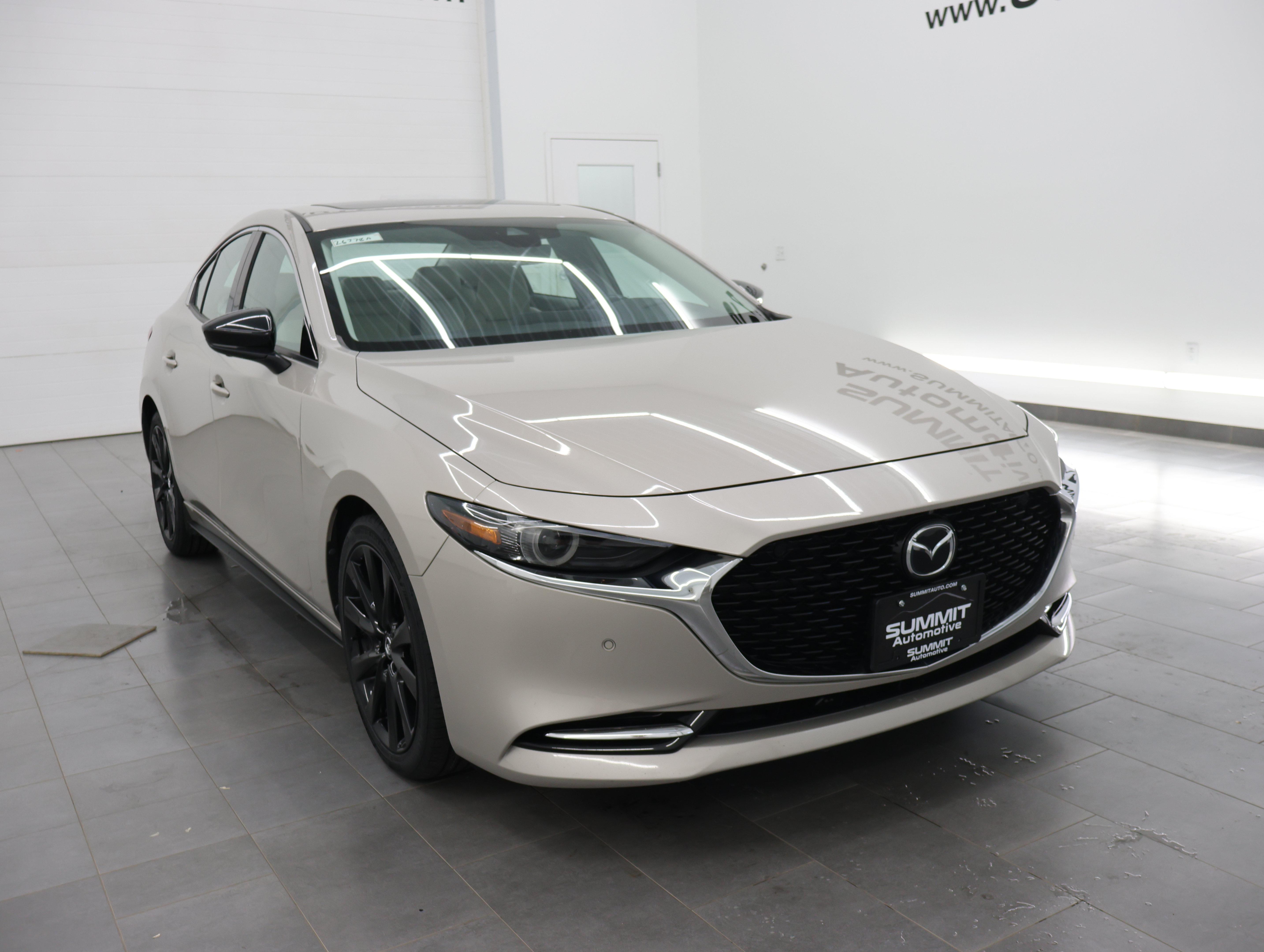 Used 2022 MAZDA MAZDA3 s AWD/4WD image 2