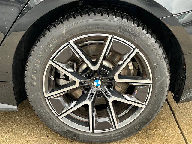 Certified 2023 BMW i4 eDrive35 w/ Premium Package image 32