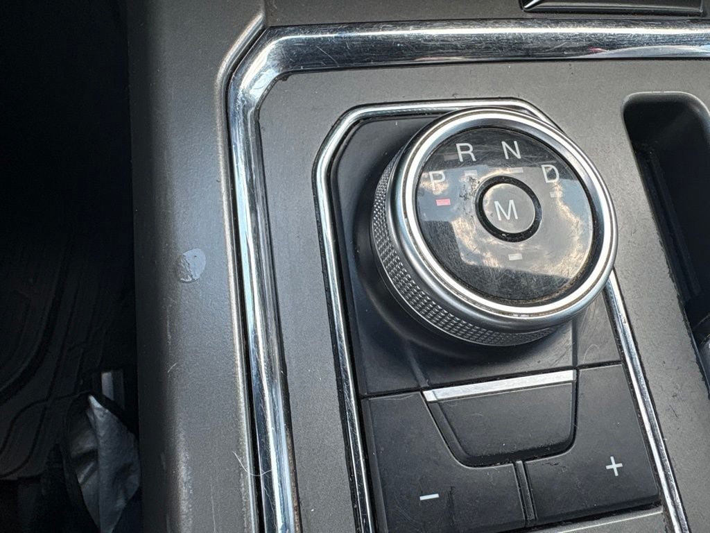 Used 2021 Ford Expedition Max XLT AWD/4WD image 16
