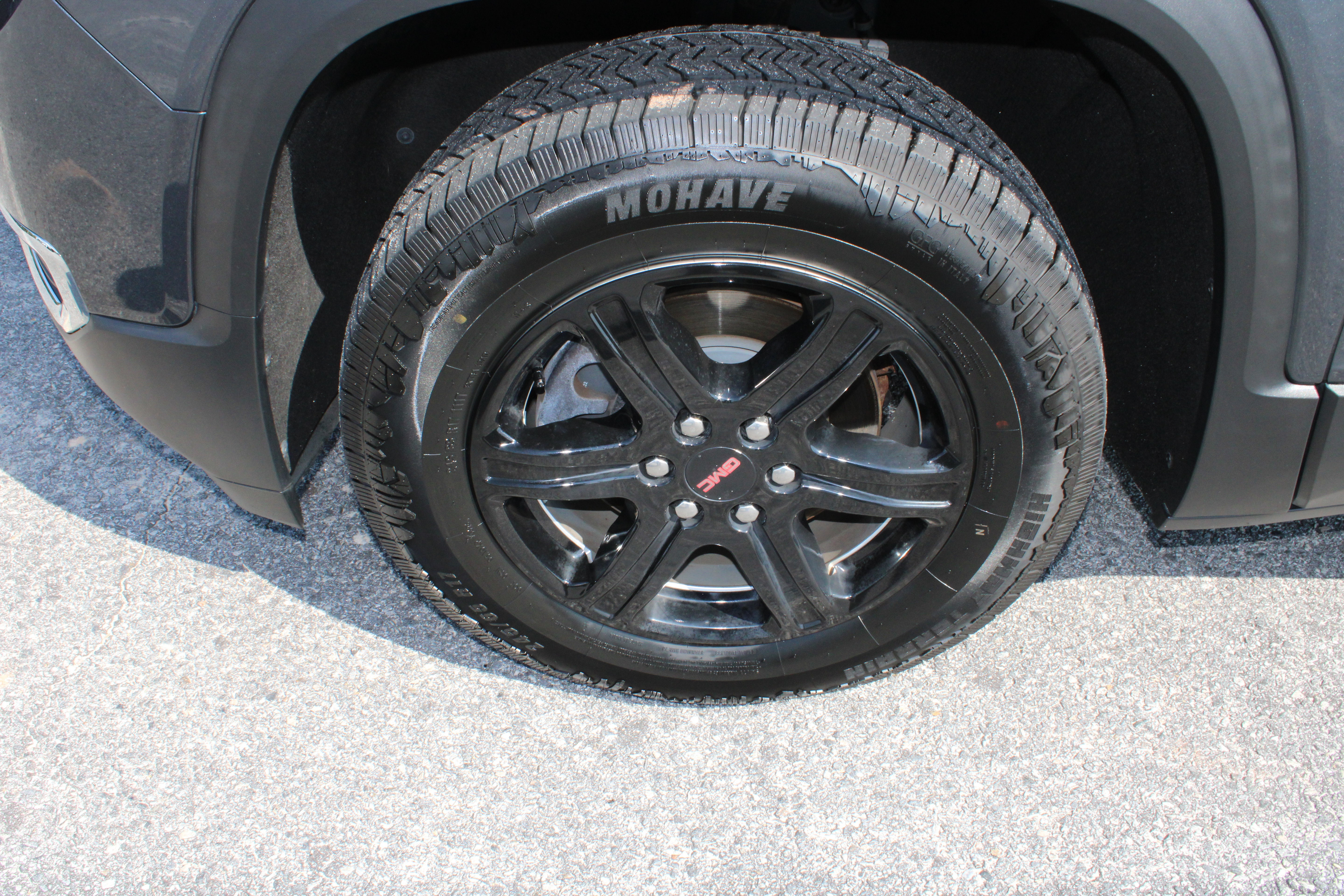 Used 2019 GMC Acadia SLE FWD image 10