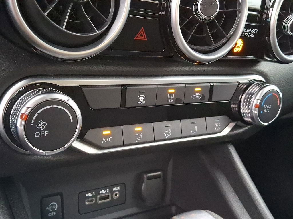 Used 2025 Nissan Sentra SV image 13