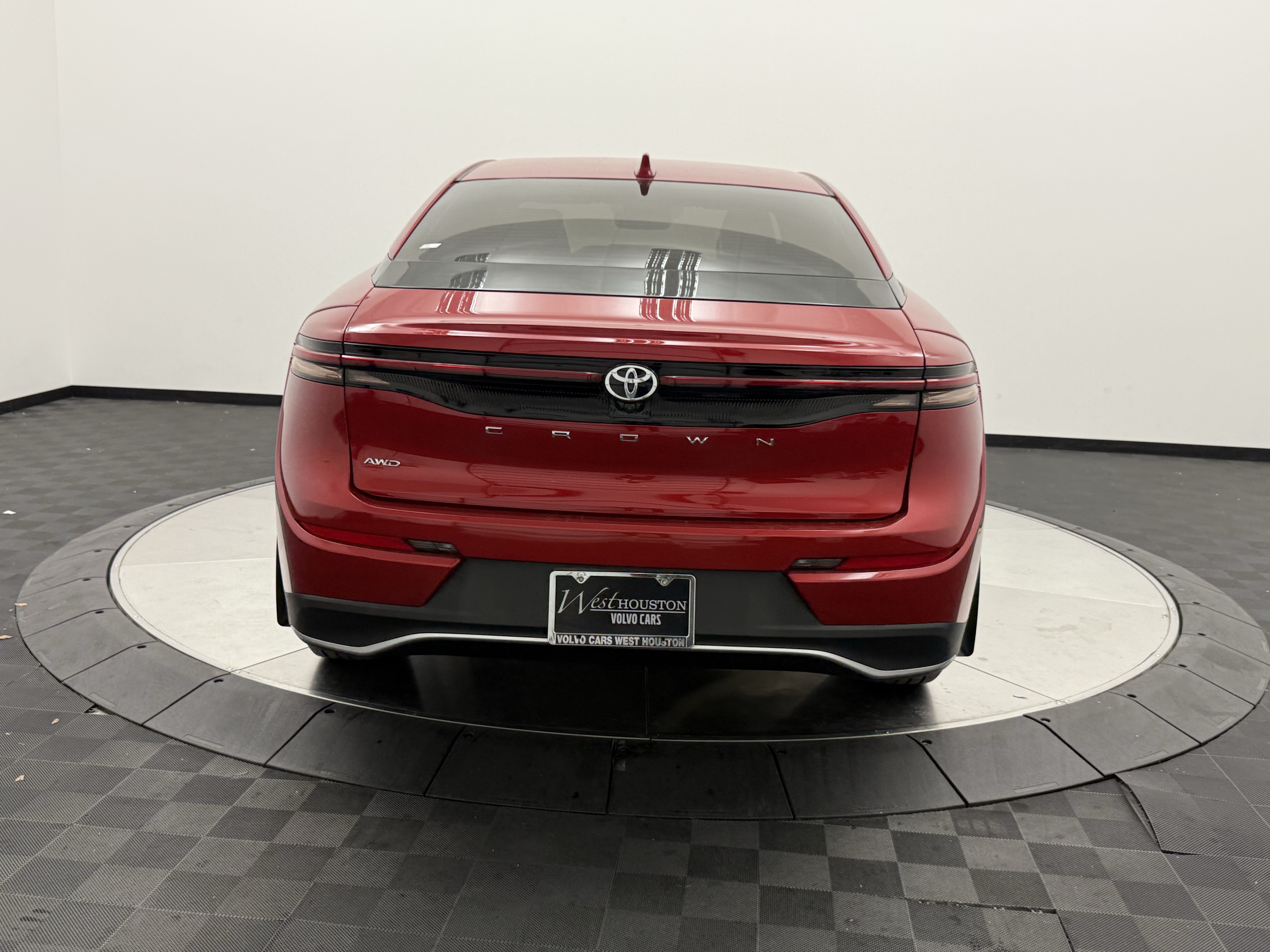 Used 2023 Toyota Crown AWD/4WD image 6