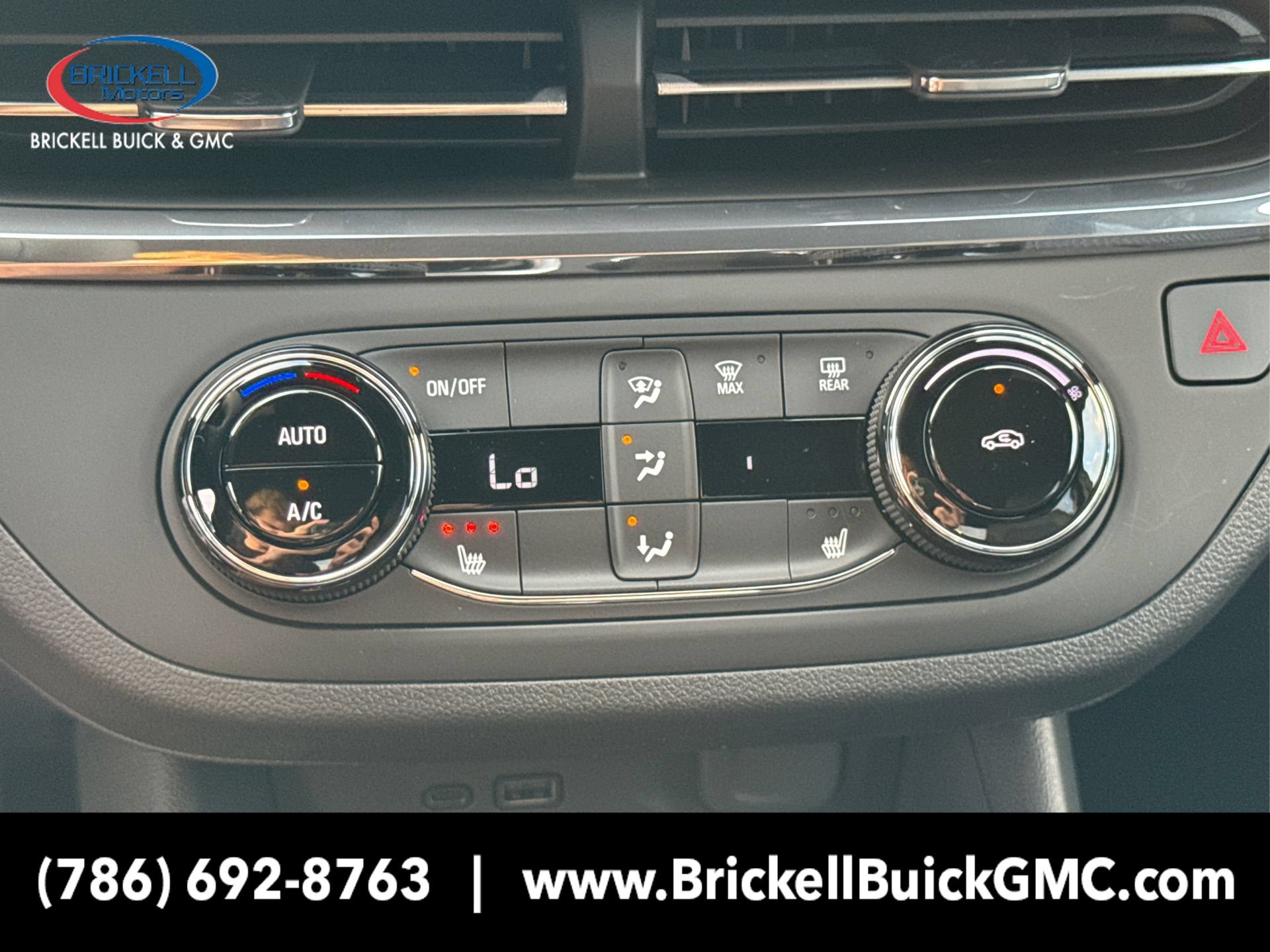 New 2026 Buick Envista Sport Touring w/ Convenience II Package FWD image 28