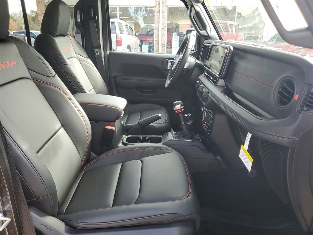 New 2025 Jeep Wrangler Unlimited Rubicon image 28