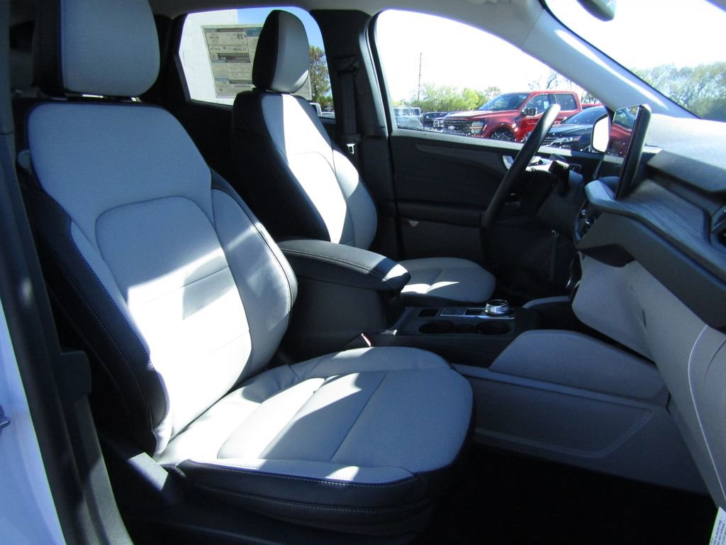 New 2026 Ford Escape Platinum image 31