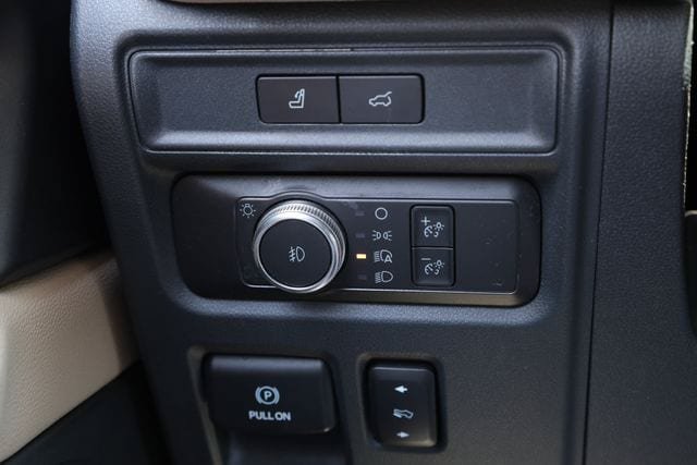 Used 2022 Ford Expedition Limited AWD/4WD image 23