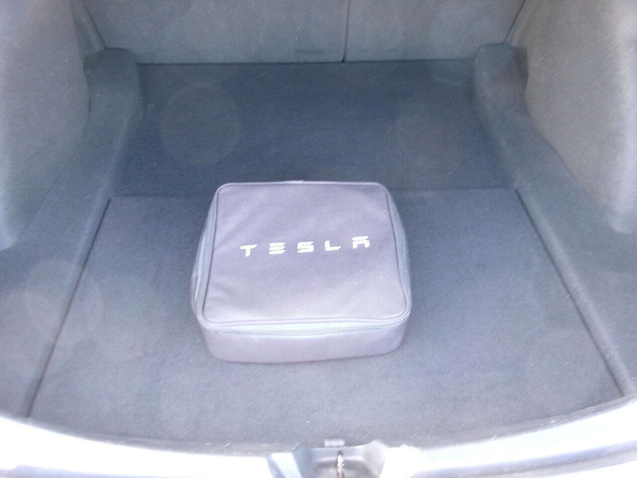 Used 2018 Tesla Model 3 Mid Range image 23