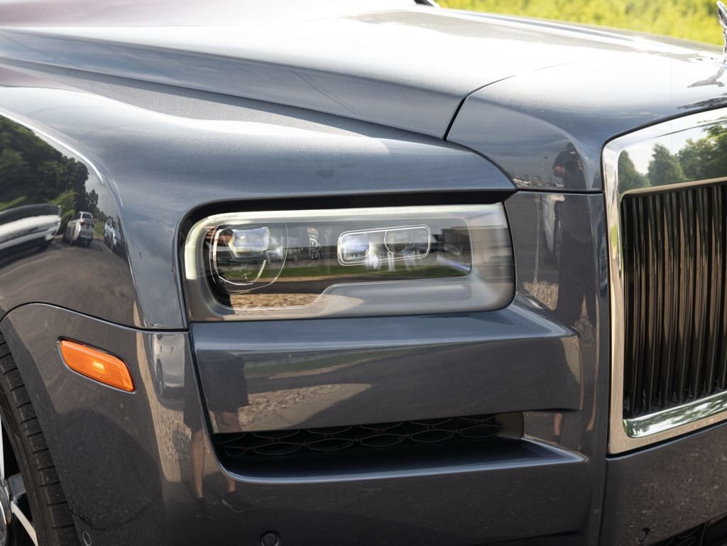 Certified 2022 Rolls-Royce Cullinan w/ Cullinan Package AWD/4WD image 17