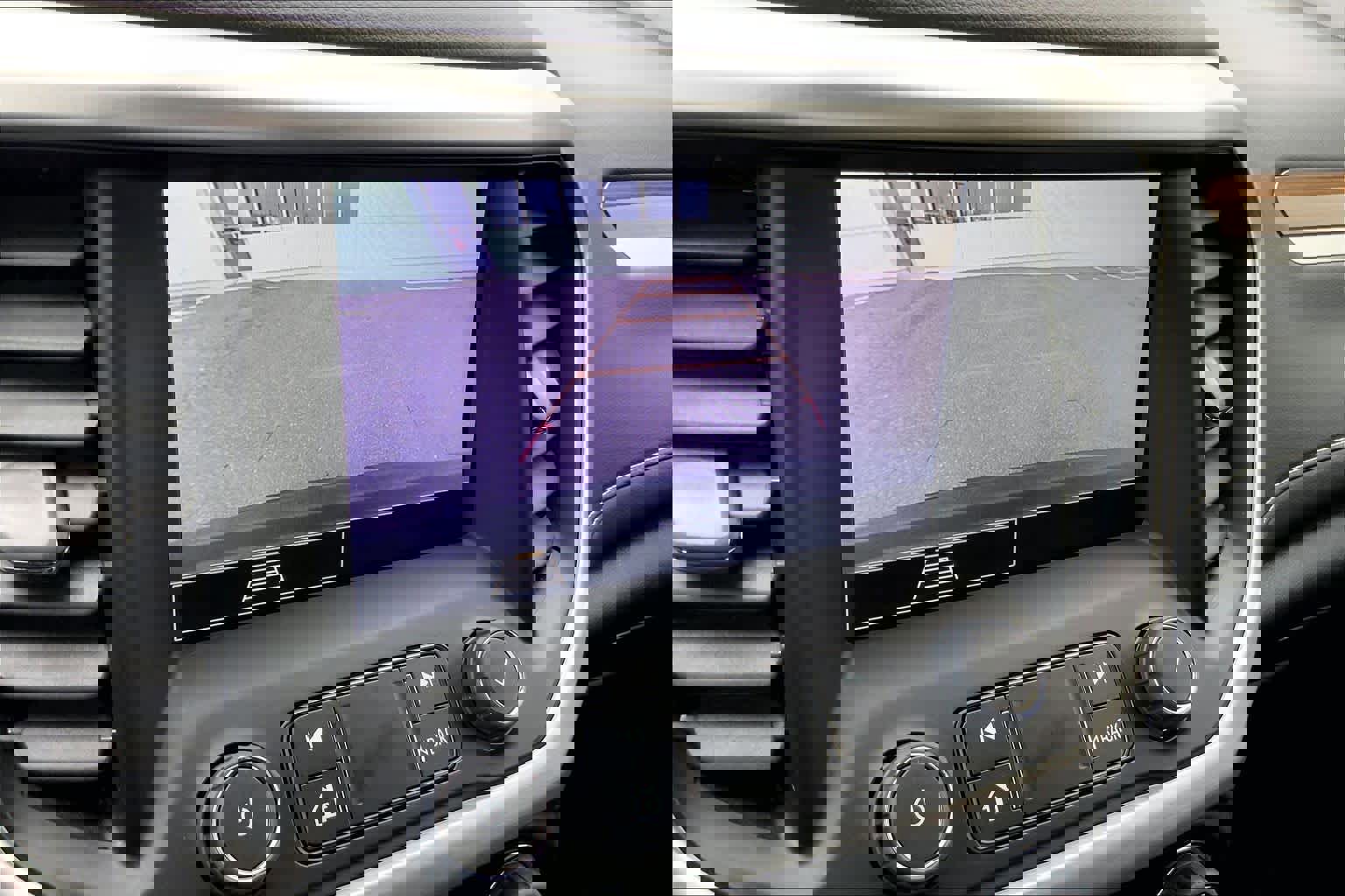 Used 2023 GMC Acadia SLE w/ Driver Convenience Package image 28