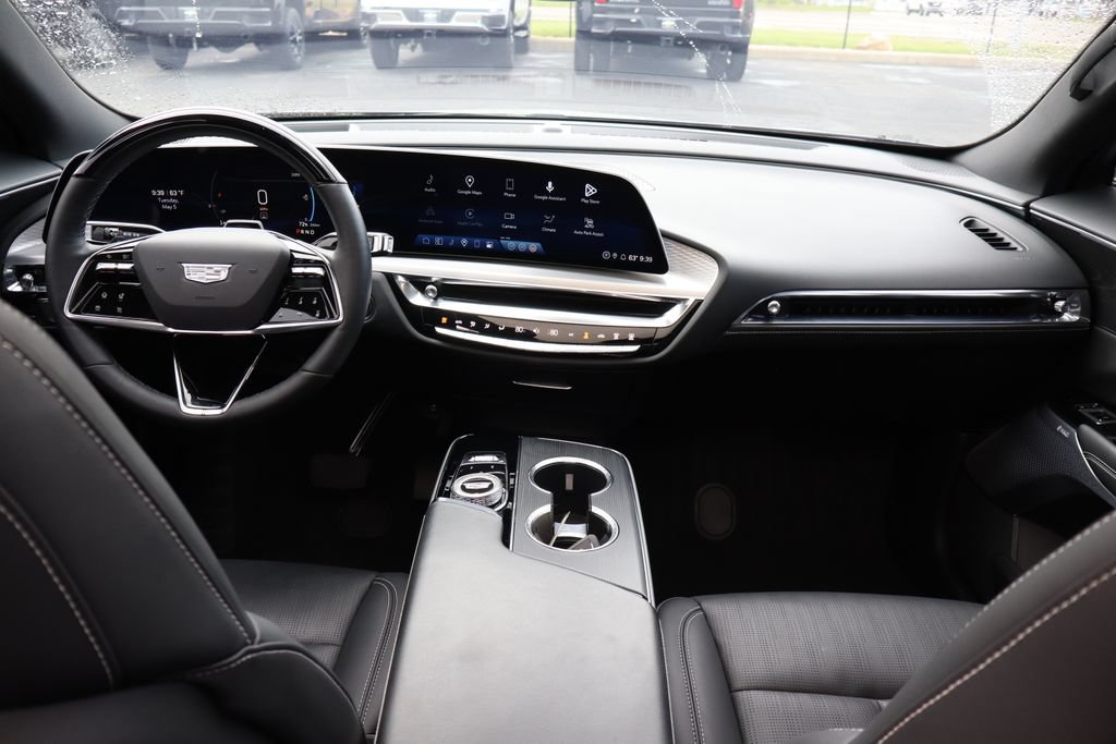 Used 2024 Cadillac Lyriq Sport RWD image 22