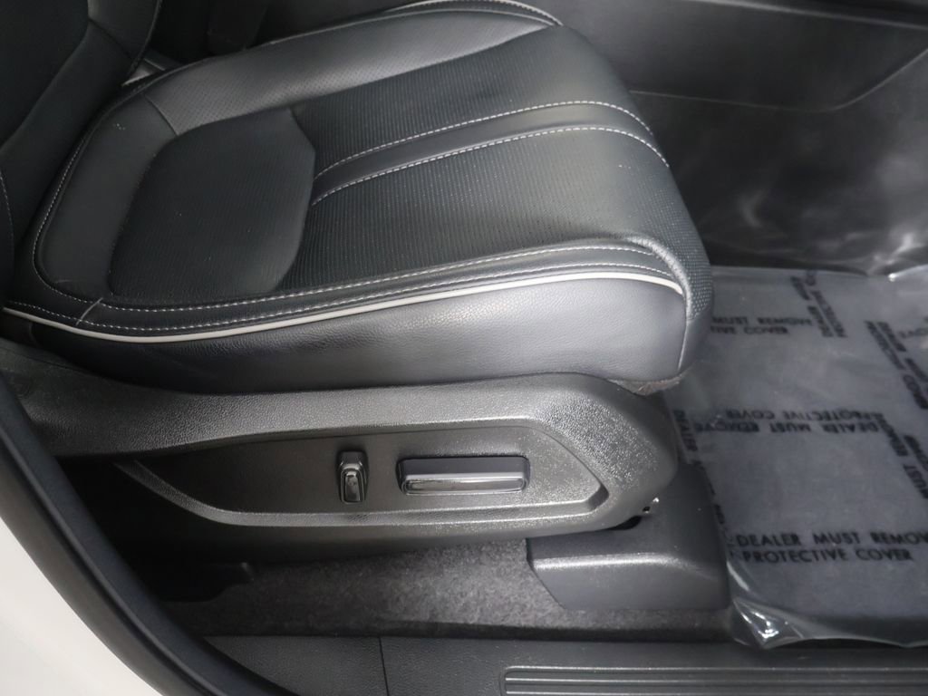 Used 2025 Honda Pilot Elite image 37