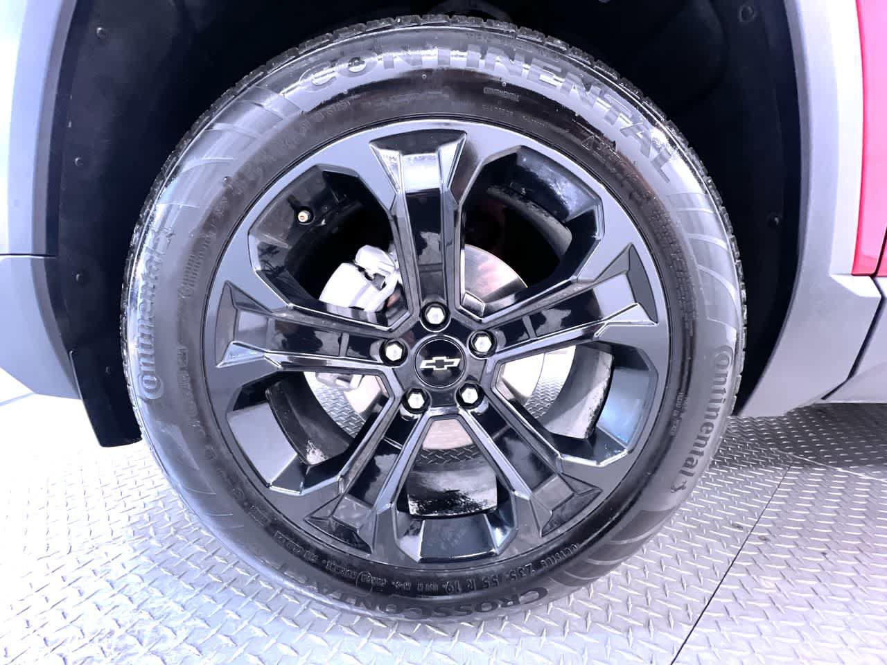 Used 2025 Chevrolet Equinox LT w/ Convenience Package II FWD image 10