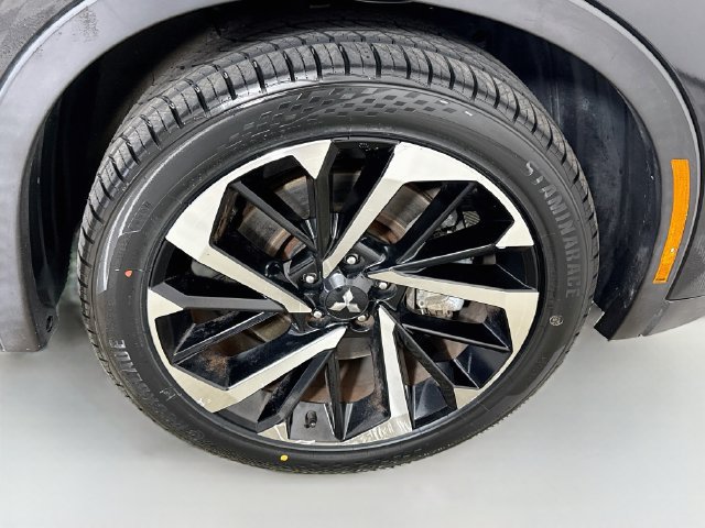 Used 2023 Mitsubishi Outlander SE Black Edition FWD image 31