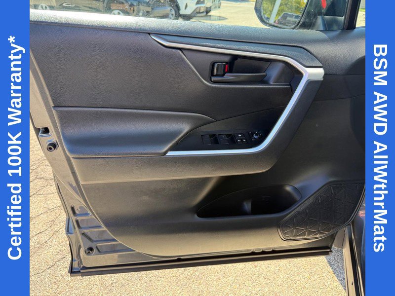 Used 2025 Toyota RAV4 LE AWD/4WD image 19