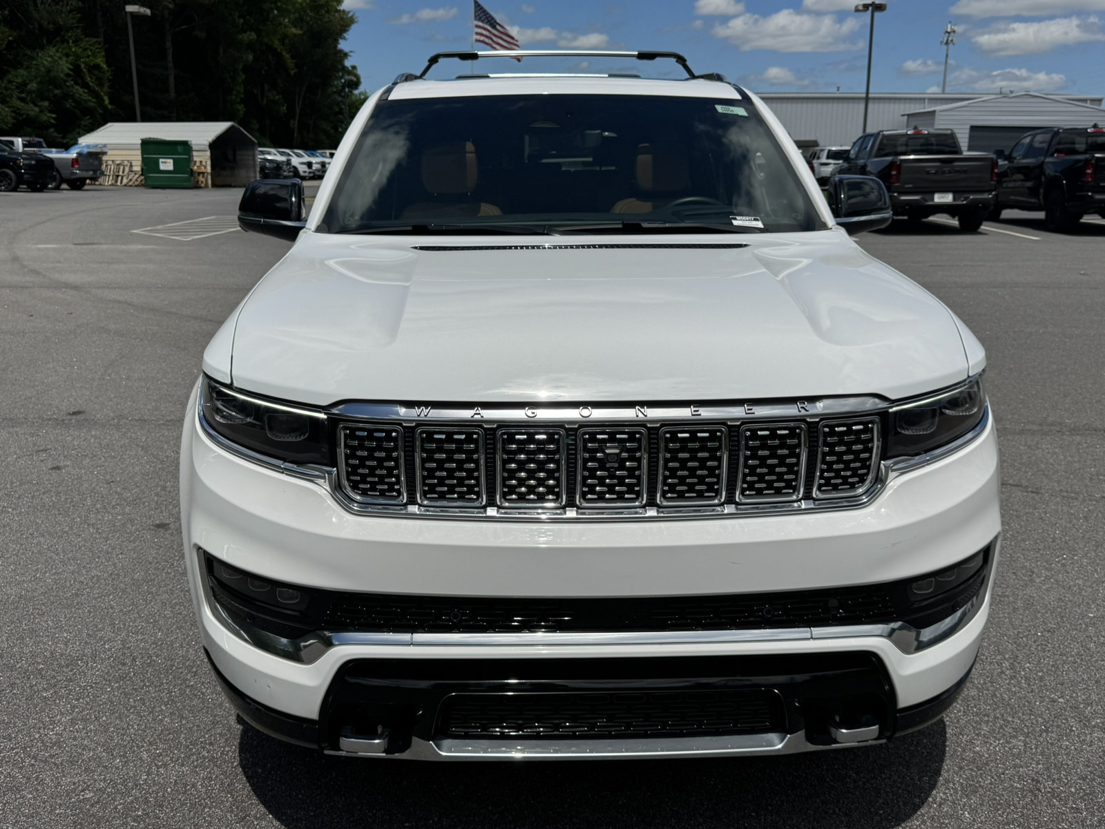 Used 2025 Jeep Grand Wagoneer L Series III w/ Rear Seat Video Group 1 AWD/4WD image 2