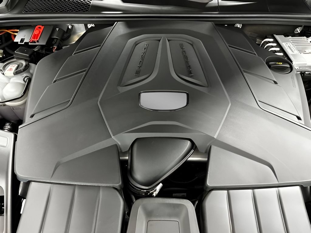 Certified 2023 Porsche Cayenne Platinum Edition AWD/4WD image 10