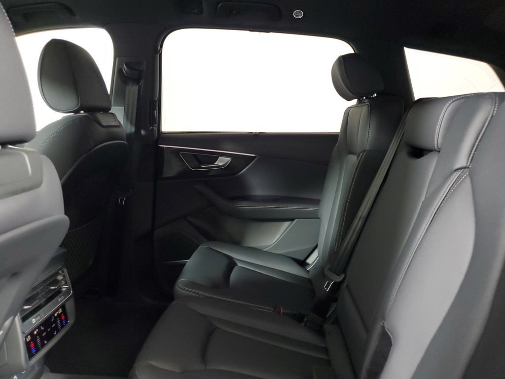 New 2026 Audi Q7 2.0T Premium Plus AWD/4WD image 12