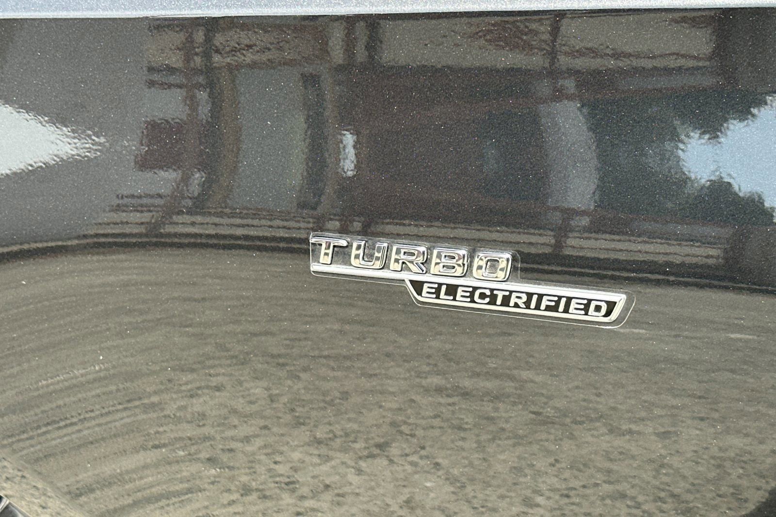 Certified 2023 Mercedes-Benz C 43 AMG 4MATIC Sedan image 41