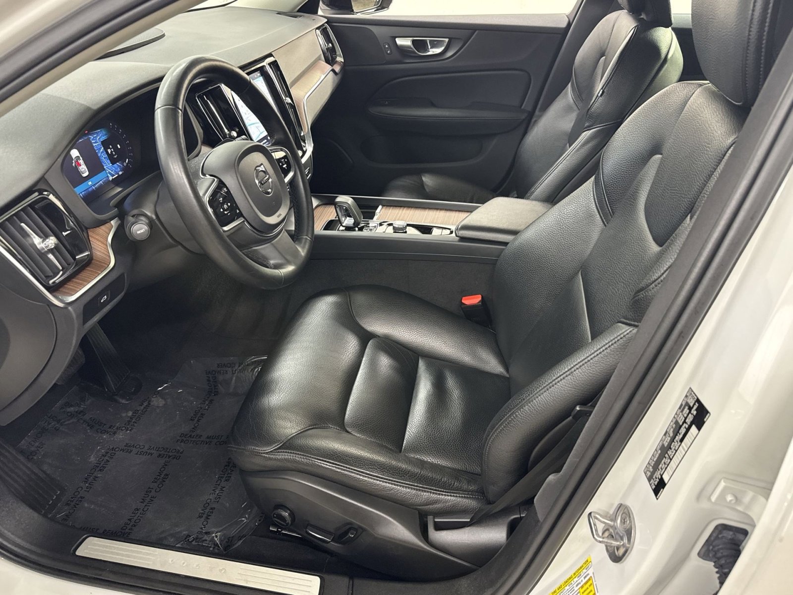 Used 2024 Volvo S60 B5 Plus AWD/4WD image 2
