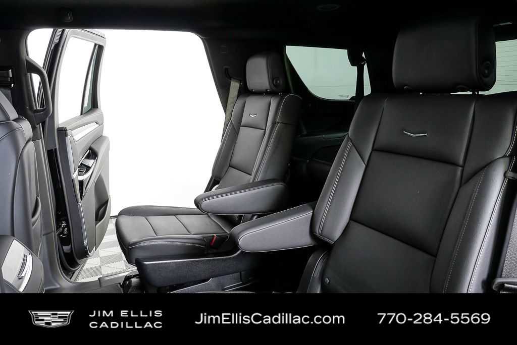 Used 2025 Cadillac Escalade Luxury image 22