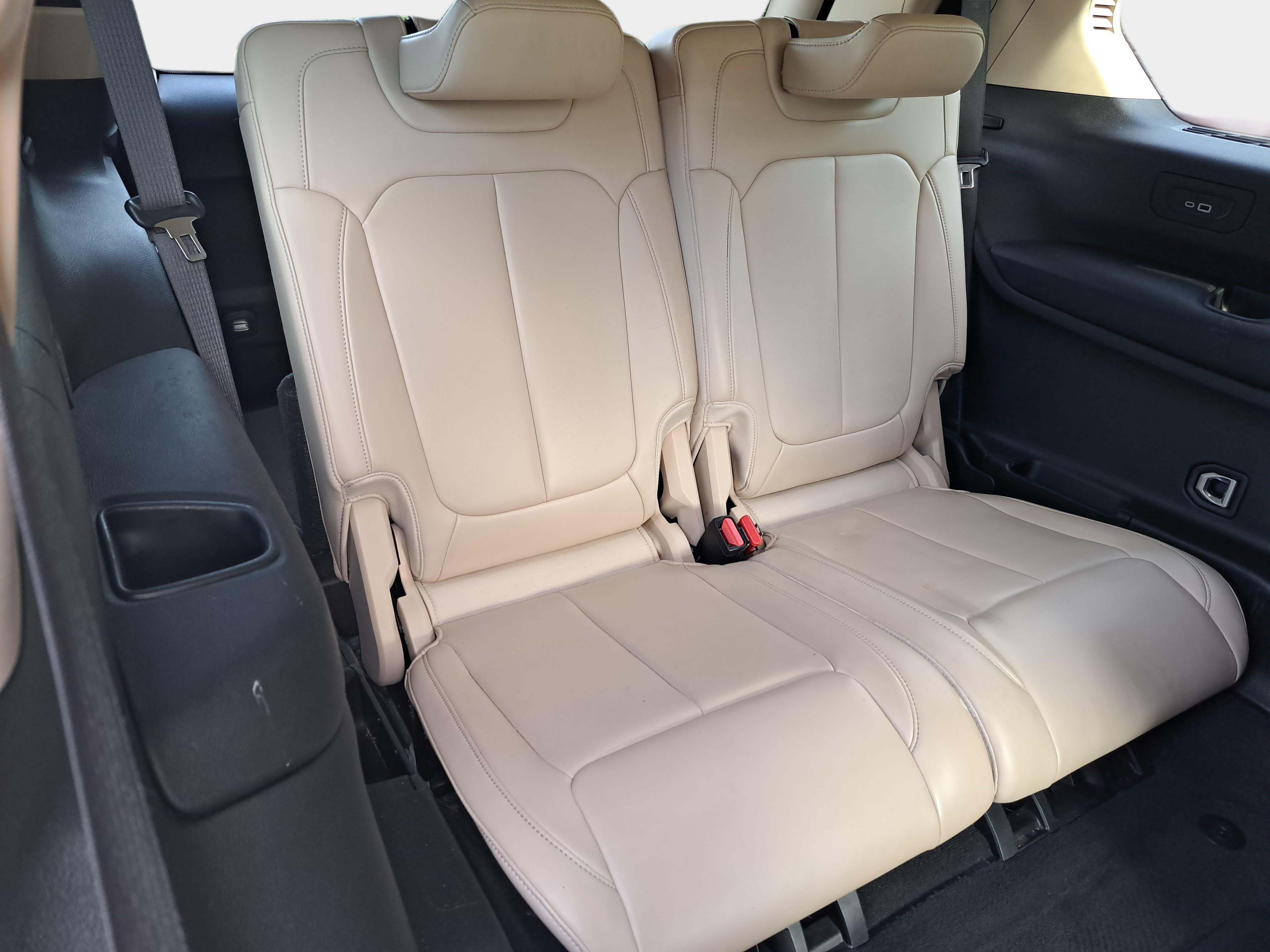 Used 2021 Jeep Grand Cherokee L Limited image 12