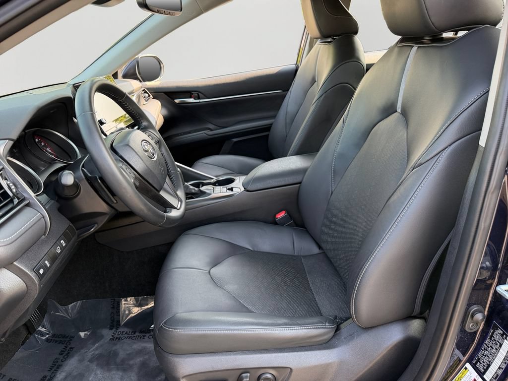 Used 2022 Toyota Camry XSE FWD image 14