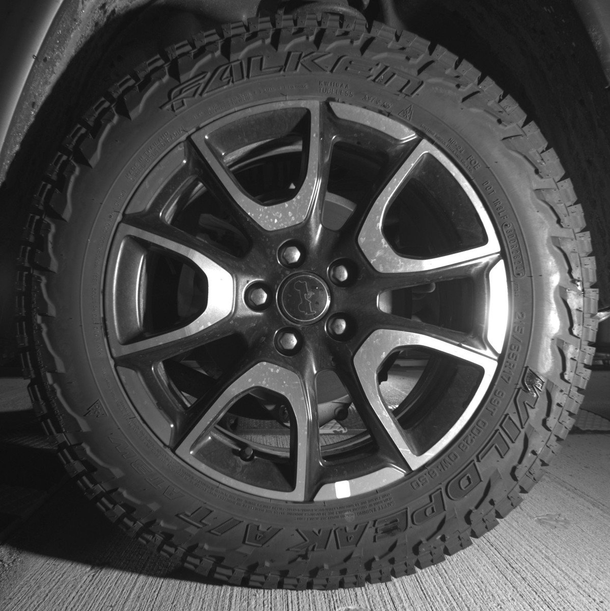 Used 2025 Jeep Compass Trailhawk image 14