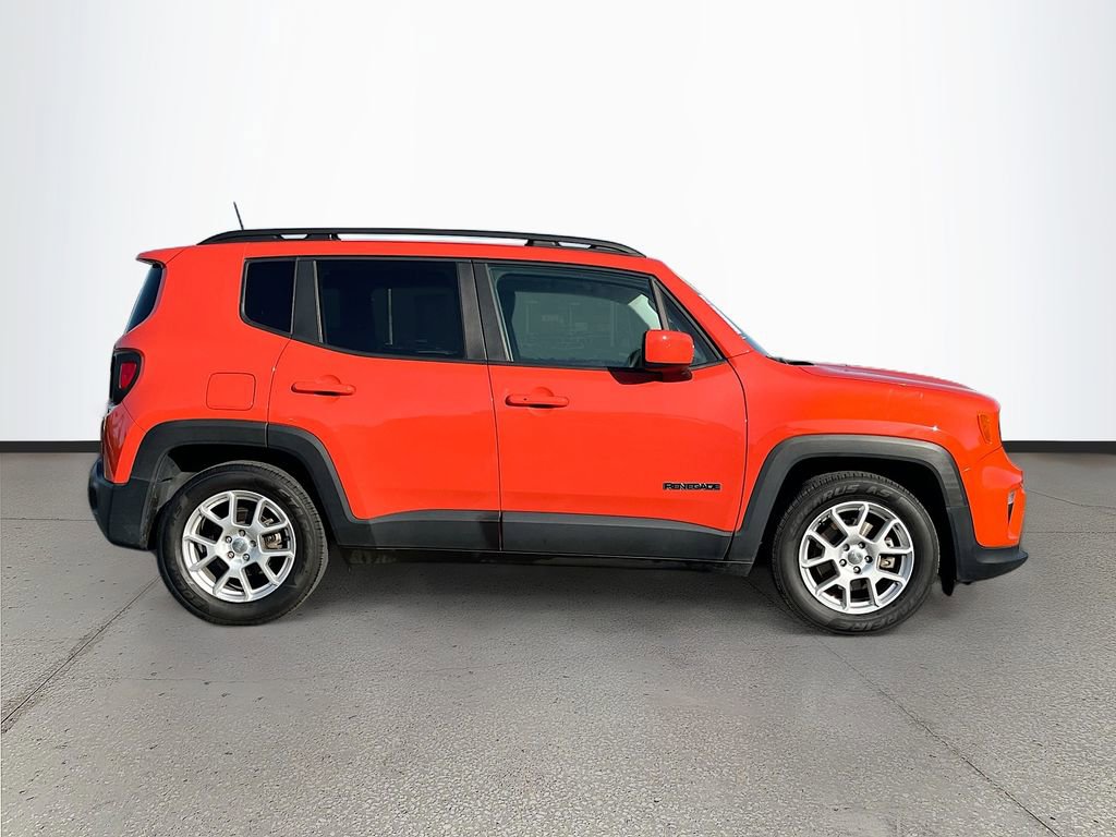 Certified 2019 Jeep Renegade Latitude w/ Popular Equipment Group FWD image 8