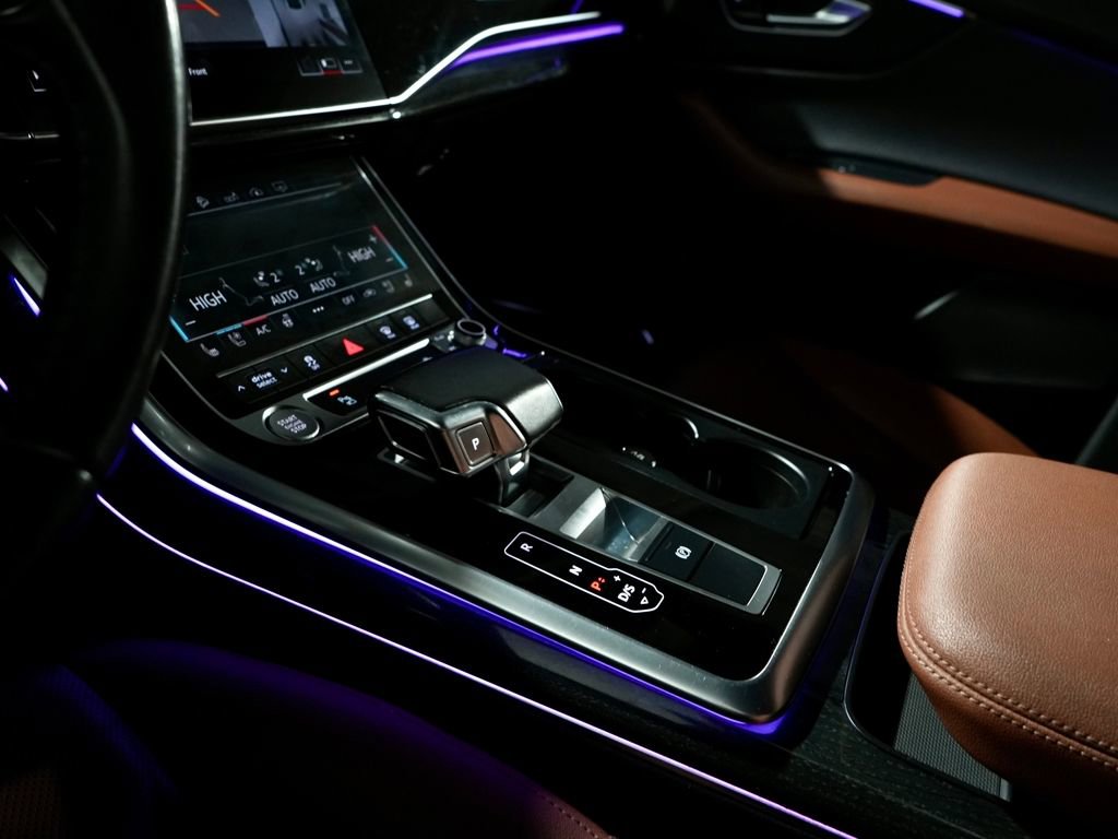 Used 2020 Audi Q8 Premium Plus w/ Premium Plus Package image 22