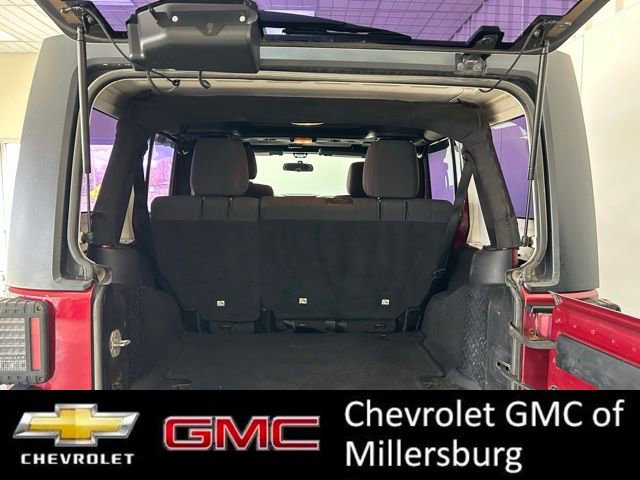 Used 2012 Jeep Wrangler Unlimited Sport AWD/4WD image 13