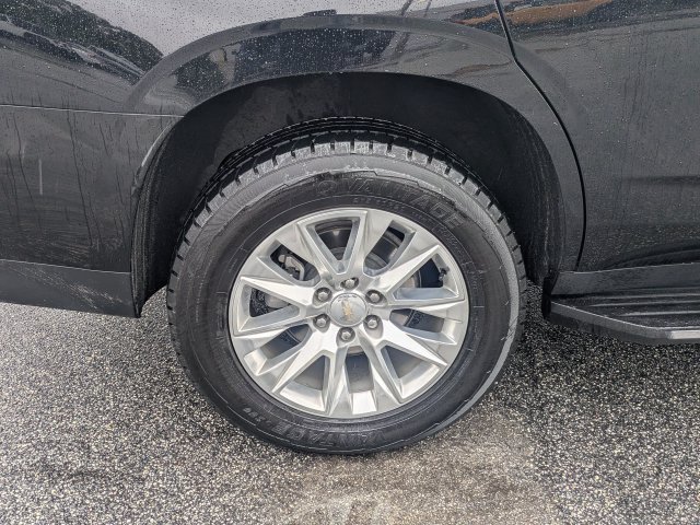 Used 2024 Chevrolet Tahoe Premier RWD image 11