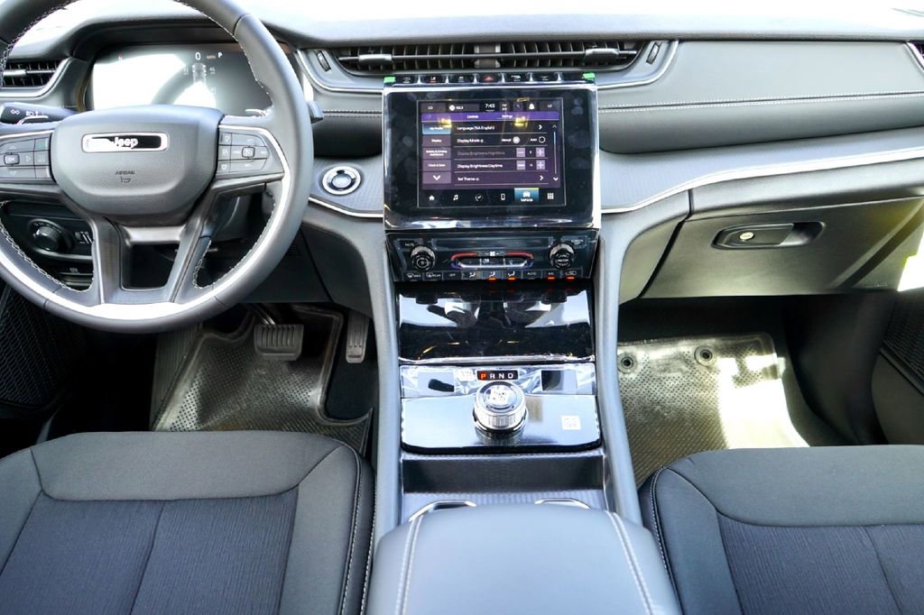 New 2026 Jeep Grand Cherokee Laredo RWD image 20