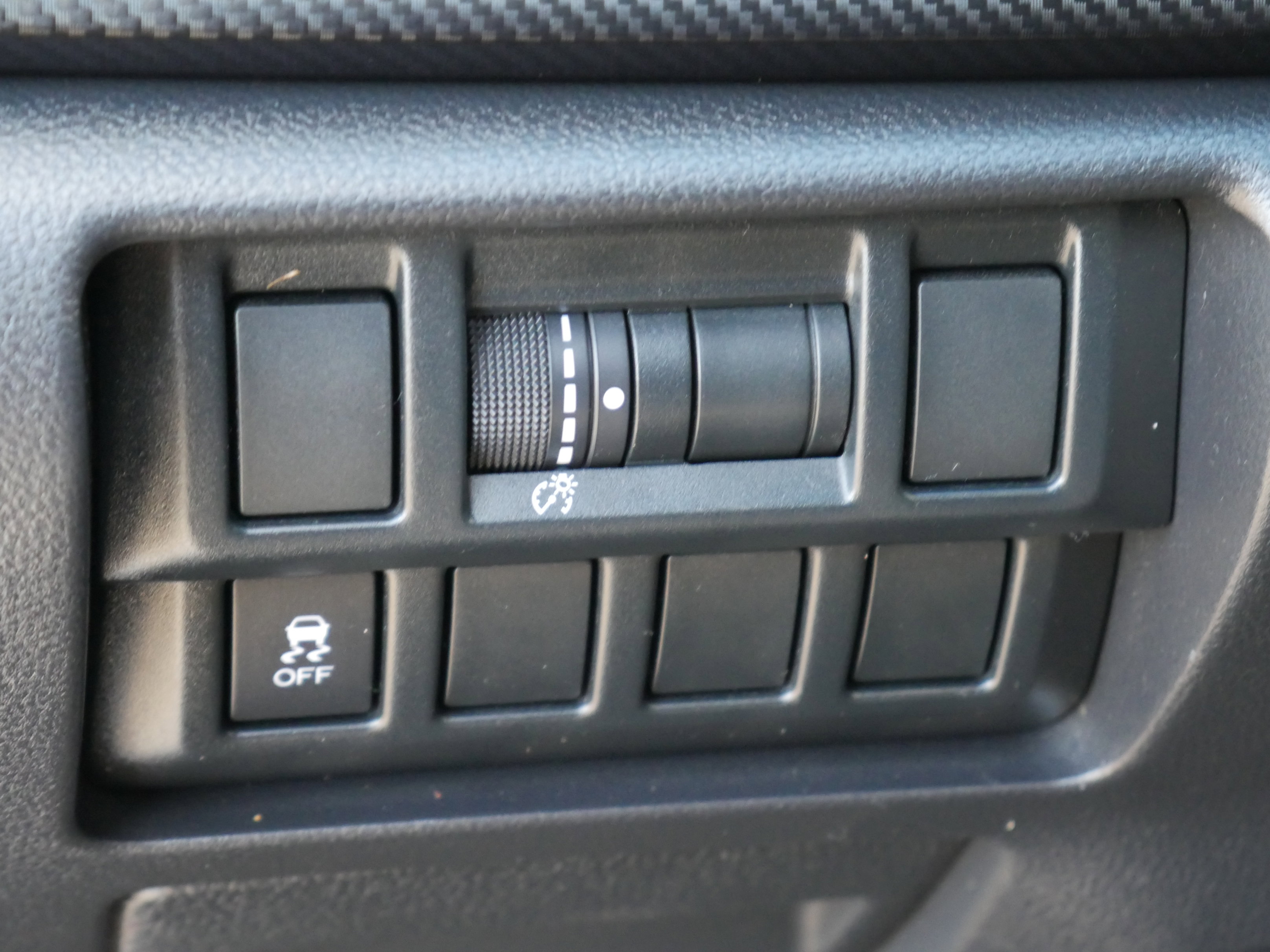 Used 2020 Subaru Crosstrek 2.0i Premium w/ Popular Package #3 image 5