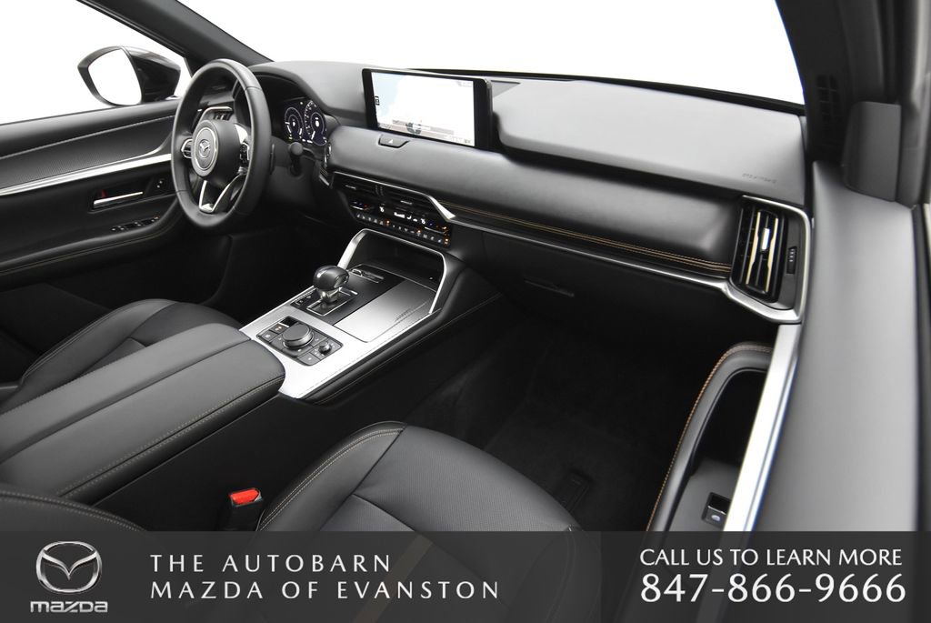 Used 2025 MAZDA CX-70 Plug-In Hybrid w/ Premium Plus image 25