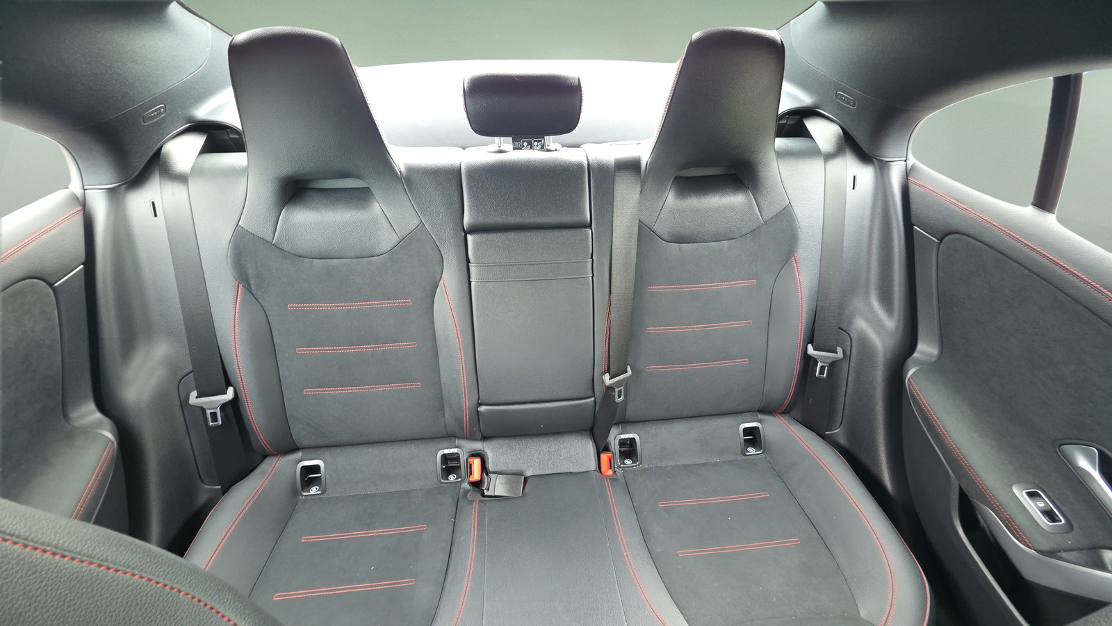 Used 2024 Mercedes-Benz CLA 250 4MATIC image 19