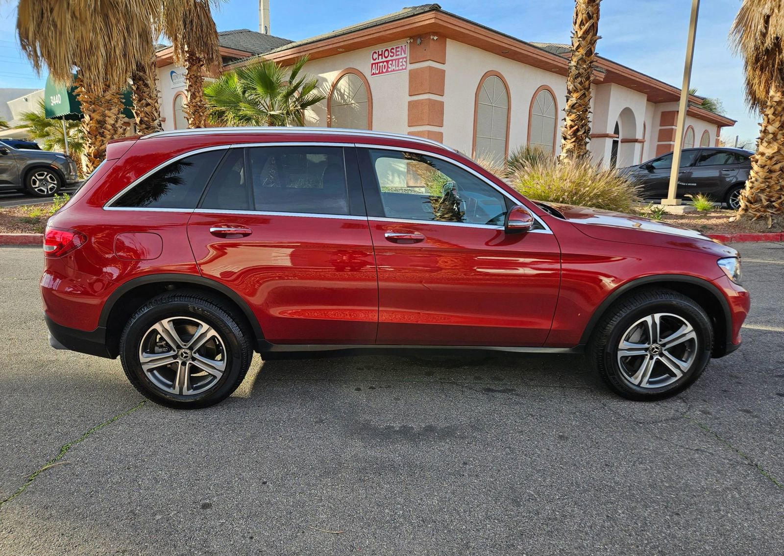 Used 2018 Mercedes-Benz GLC 300 w/ Premium Package image 8