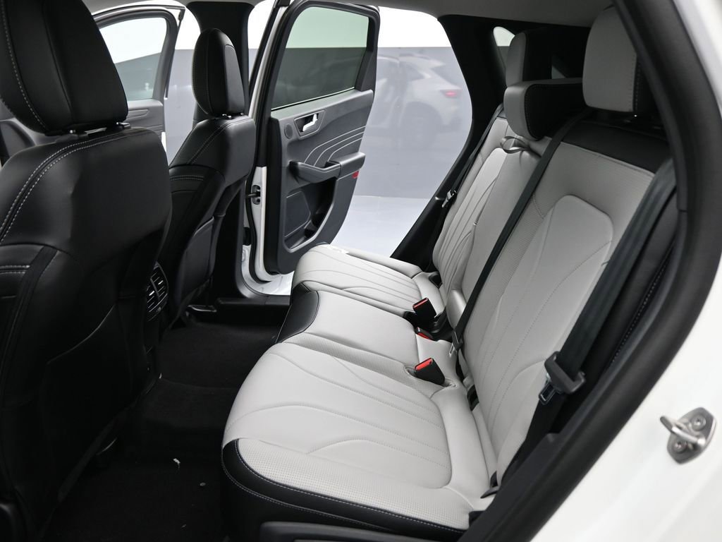 New 2025 Ford Escape SE w/ PHEV Premium Package image 22