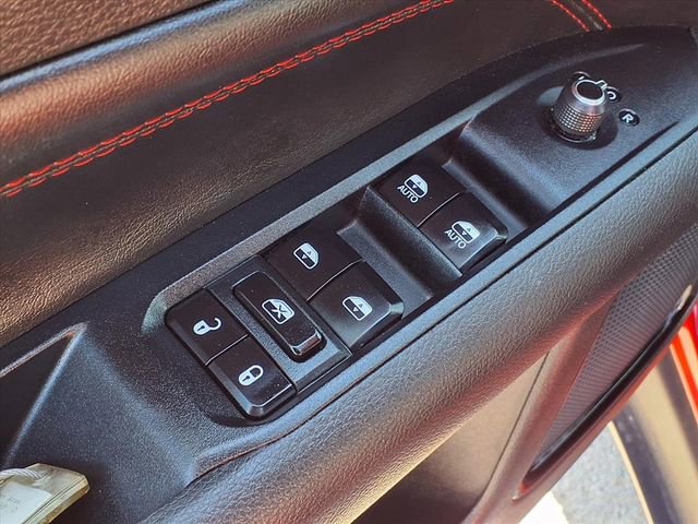 Used 2025 Jeep Compass Trailhawk image 4